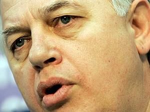 У Петра Симоненка розкішний маєток. Лише земля коштує 1,5 мільйона доларів (ВІДЕО) У Петра Симоненка розкішний маєток. Лише земля коштує 1,5 мільйона доларів (ВІДЕО)