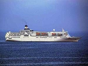 До 1 грудні українські члени екіпажу судна Delphin повернуться додому До 1 грудні українські члени екіпажу судна Delphin повернуться додому