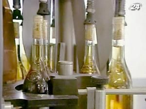 Українці стали споживати більше закордонного вина Українці стали споживати більше закордонного вина