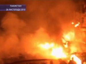 У Пакистані шукають бортові самописці літака, в якому загинули українці У Пакистані шукають бортові самописці літака, в якому загинули українці