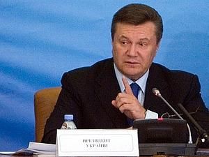 Янукович звільнив кількох заступників Янукович звільнив кількох заступників