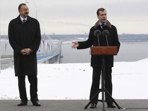 Медведєв шантажував Азербайджан через український Голодомор Медведєв шантажував Азербайджан через український Голодомор