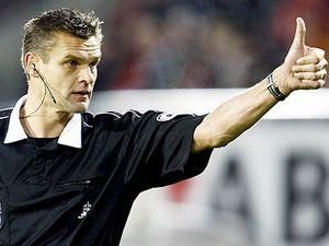 "Борусію" та "Карпати" розсудить голландець "Борусію" та "Карпати" розсудить голландець