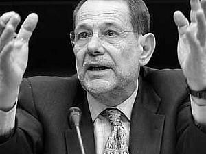 Солана пророкує зміну принципів дипломатії Солана пророкує зміну принципів дипломатії