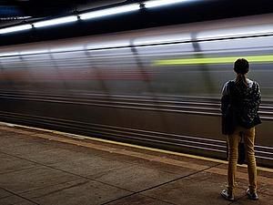 США: чоловік врятував пасажира метро, щоб не спізнитись на роботу США: чоловік врятував пасажира метро, щоб не спізнитись на роботу