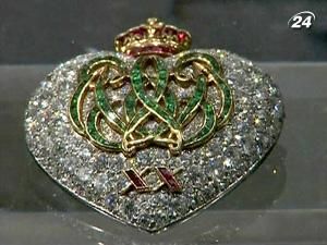 З молотка піде колекція прикрас, яка належала герцогині Віндзорській З молотка піде колекція прикрас, яка належала герцогині Віндзорській