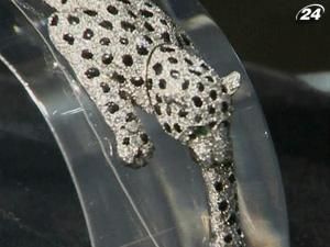 Браслет герцогині Віндзорської продали за 7 млн. доларів Браслет герцогині Віндзорської продали за 7 млн. доларів