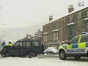 Сніг та ожеледиця стали причиною аварій у низці країн Європи Сніг та ожеледиця стали причиною аварій у низці країн Європи