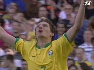 Елану Блумер підписав контракт із "Сантосом" Елану Блумер підписав контракт із "Сантосом"