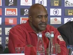 Евандер Холіфілд знову вийде на ринг 5 березня Евандер Холіфілд знову вийде на ринг 5 березня