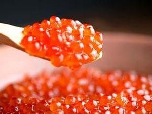 Нашпигований ікрою поїзд на півгодини затримали харківські митники Нашпигований ікрою поїзд на півгодини затримали харківські митники