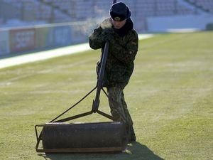 Арбітри матчу БАТЕ - "Динамо" задоволені якістю газону у Мінську