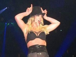 У свій день народження Брітні Спірс пообіцяла записати альбом У свій день народження Брітні Спірс пообіцяла записати альбом