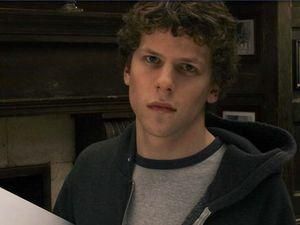 "Соціальну мережу" кінокритики назвали кращим фільмом "Соціальну мережу" кінокритики назвали кращим фільмом