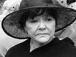 У Москві прощаються з Беллою Ахмадуліною У Москві прощаються з Беллою Ахмадуліною