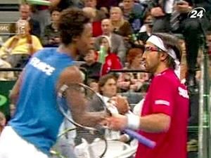 Гаель Монфіс вивів Францію уперед, розгромивши Тіпсаревіча Гаель Монфіс вивів Францію уперед, розгромивши Тіпсаревіча