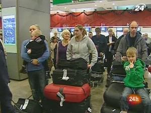 Військові взяли під контроль іспанські аеропорти Військові взяли під контроль іспанські аеропорти