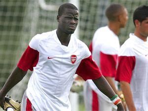 "Фіалки" хочуть Максі Лопеса, а "Рома" та "Юве" Ебуе "Фіалки" хочуть Максі Лопеса, а "Рома" та "Юве" Ебуе