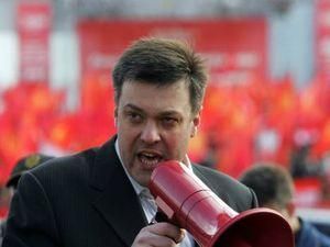 Тягнибок обіцяє захистити підприємців Тягнибок обіцяє захистити підприємців