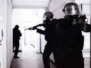 В Греції заарештували 9 осіб за підозрою у тероризмі В Греції заарештували 9 осіб за підозрою у тероризмі