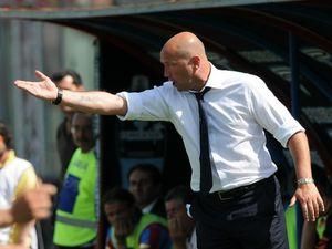 Дзенга — альтернатива Бенітесу Дзенга — альтернатива Бенітесу