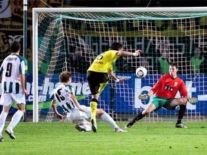 Карпатівці коментують поразку від "Борусії" Карпатівці коментують поразку від "Борусії"