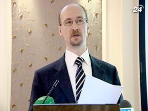 Українцям бракує знань про фінансову систему та права споживачів Українцям бракує знань про фінансову систему та права споживачів