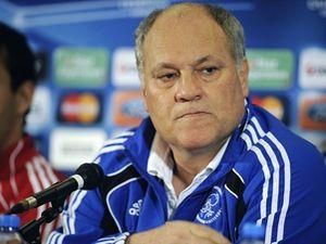 Йол пішов з "Аяксу", в.о. став де Бур Йол пішов з "Аяксу", в.о. став де Бур