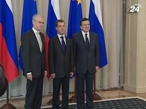 У Брюсселі відкрився 26-й саміт Росія-ЄС У Брюсселі відкрився 26-й саміт Росія-ЄС