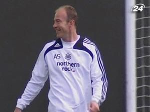 Алан Ширер готовий повернутися у "Ньюкасл" Алан Ширер готовий повернутися у "Ньюкасл"