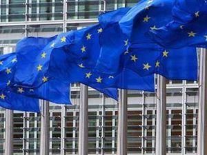 Єврокомісія допускає створення зони вільної торгівлі з Україною до 2013 року Єврокомісія допускає створення зони вільної торгівлі з Україною до 2013 року