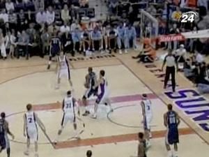 "Фініксу" із "Мемфісом" вдруге у сезоні знадобився овертайм "Фініксу" із "Мемфісом" вдруге у сезоні знадобився овертайм