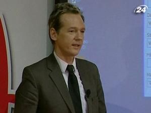 Послідовники Джуліана Ассанжа розпочали кібервійну Послідовники Джуліана Ассанжа розпочали кібервійну