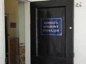 На ринках з'явилися громадські приймальні На ринках з'явилися громадські приймальні