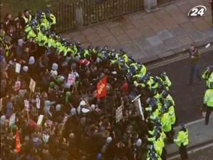 Британський уряд втричі збільшив плату за навчання Британський уряд втричі збільшив плату за навчання