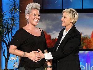 Пінк хоче народити первістка у воді Пінк хоче народити первістка у воді