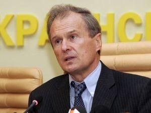 Костенко пропонує об'єднатися усім правим партіям Костенко пропонує об'єднатися усім правим партіям