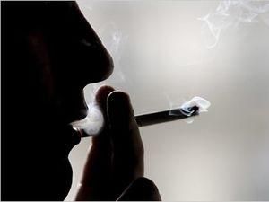 В Україні курять більше третини населення В Україні курять більше третини населення