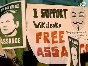 В Іспанії відбулися акції на підтримку засновника WikiLeaks