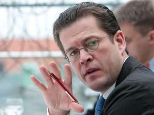 Німеччина скорочує чисельність армії і відмовляється від строкової служби Німеччина скорочує чисельність армії і відмовляється від строкової служби