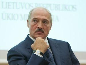 Лукашенко: Опозиція готує на виборах збройні провокації