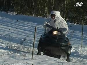 Луцьк: ситуацію на кордоні прикордонники контролюють на снігоходах Луцьк: ситуацію на кордоні прикордонники контролюють на снігоходах