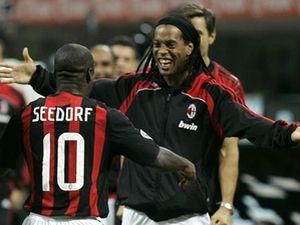 Зеєдорф: Думаю, Роналдінью залишиться Зеєдорф: Думаю, Роналдінью залишиться