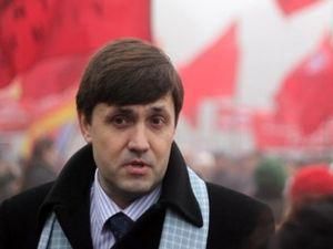 В Одесі підпалили офіс комуністів В Одесі підпалили офіс комуністів