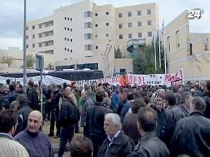 У Греції стартував тиждень страйків проти політики уряду У Греції стартував тиждень страйків проти політики уряду