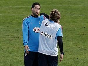 Форлан та Суарес поштовхались на тренуванні Форлан та Суарес поштовхались на тренуванні