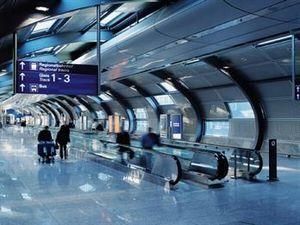 МЗС: П'яну українську делегацію не пустили в літак у аеропорту Франкфурта МЗС: П'яну українську делегацію не пустили в літак у аеропорту Франкфурта