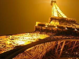 Франція посилила антитерористичну охорону на туристичних об'єктах 
