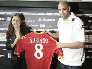 Адріано залишається у "Ромі" Адріано залишається у "Ромі"