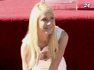 На Алеї зірок у Лос-Анджелесі засяяла зірка Гвінет Пелтроу На Алеї зірок у Лос-Анджелесі засяяла зірка Гвінет Пелтроу
